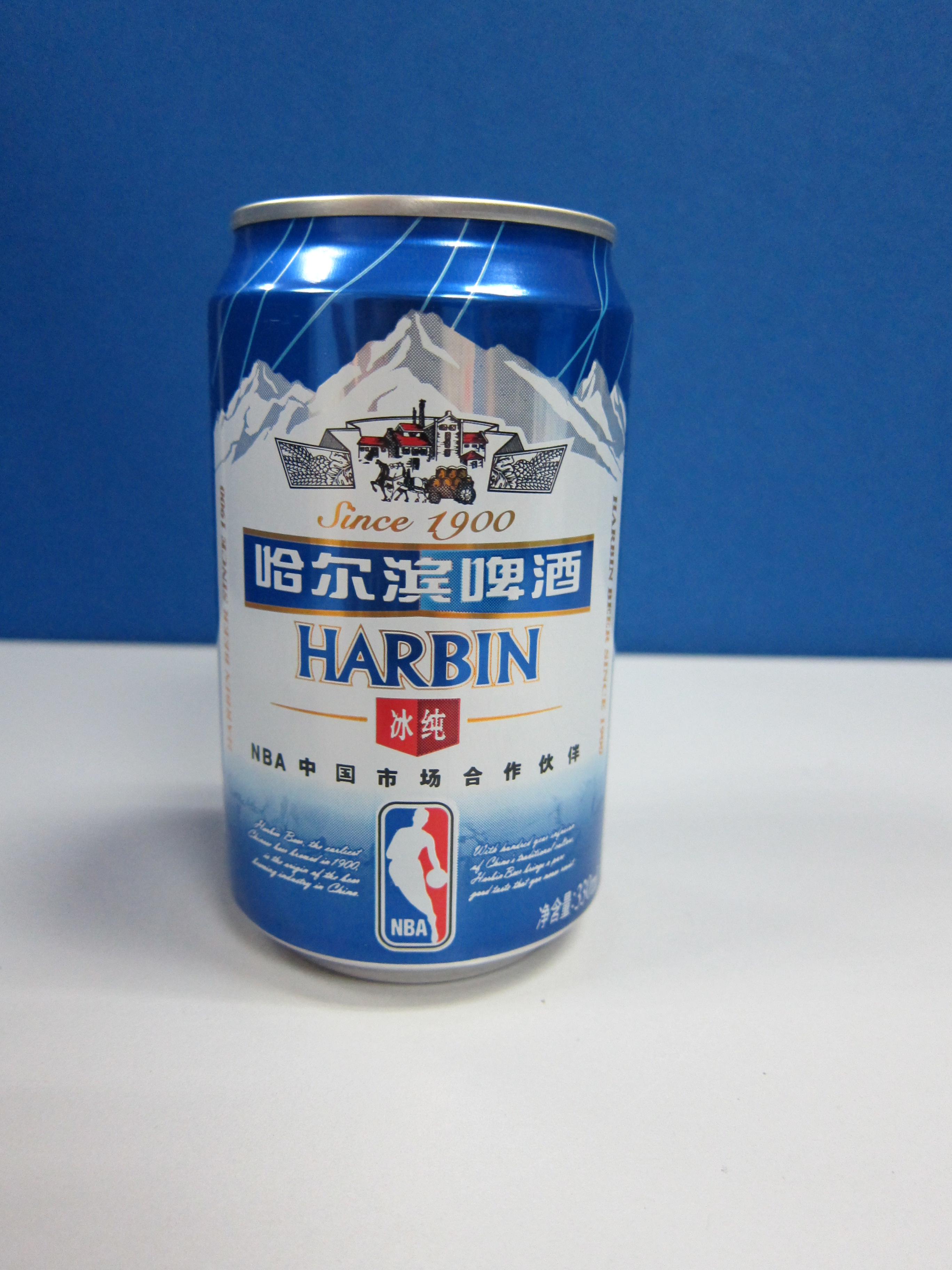 哈尔滨冰纯啤酒