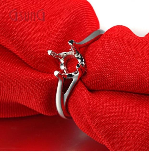 GSUNG铂金PT950钻石戒指女士镶钻指环18K白金经典简约四爪戒子