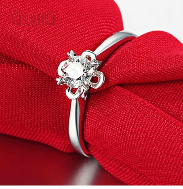 GSUNG白金AU750女戒钻石戒指结婚戒指18K铂金简约显钻女士钻戒