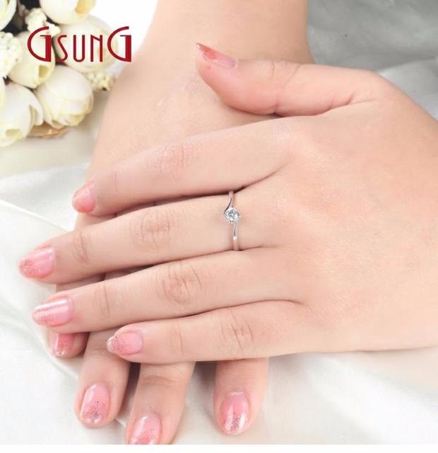 GSUNG白18K金钻石戒指/指环扭臂牛头镶钻戒子铂金PT950女款钻戒
