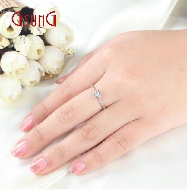 GSUNG白金18K结婚订婚求婚钻石戒指铂金PT950裸钻克拉钻女戒订制