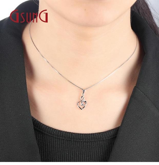 GSUNG白18K钻石项链吊坠女款挂件铂金PT950钻石挂牌女士吊坠订制