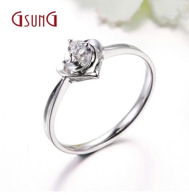 GSUNG白金18K桃形镶钻女士钻石戒指铂金PT950爱心结婚订婚指环
