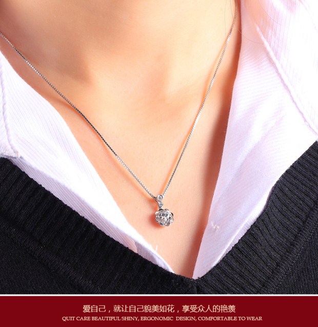GSUNG经典四爪镶钻白金18K钻石项链吊坠闪亮显钻铂金奢华结婚挂牌