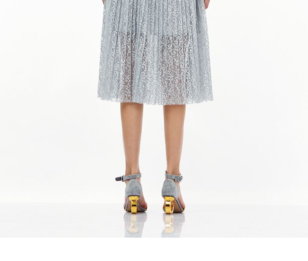 YINER音儿 2017夏季新款 立体贴布装饰V领短袖修身上衣8C57270540