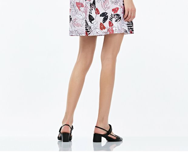 YINER音儿 2017夏季新款 蝴蝶结荷叶袖镂空印花连衣裙8C57205366