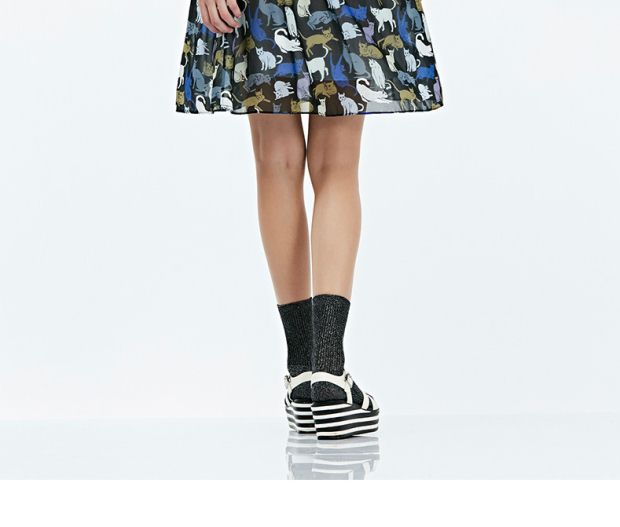 YINER音儿 2017夏季新款 时尚动物图案V领拼接连衣裙8C57205106