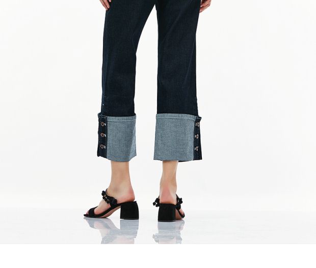 YINER音儿 2017秋季新款 碎花印花荷叶袖蕾丝女上衣8C57370090