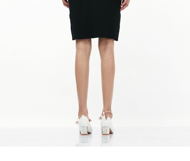 YINER音儿 2017秋季新款 时尚喇叭袖蕾丝拼接针织衫8C57360010