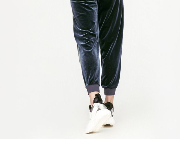 YINER音儿 2017秋季新款 时尚侧条纹修身运动裤女裤8C57320640